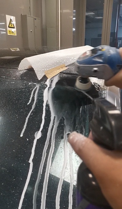 汽车玻璃刮痕能修吗？玻璃划痕能像以前一样修好吗？